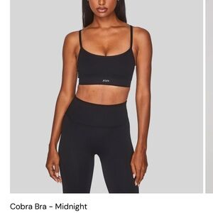 Joja Women's Black Seamless Sports Bra